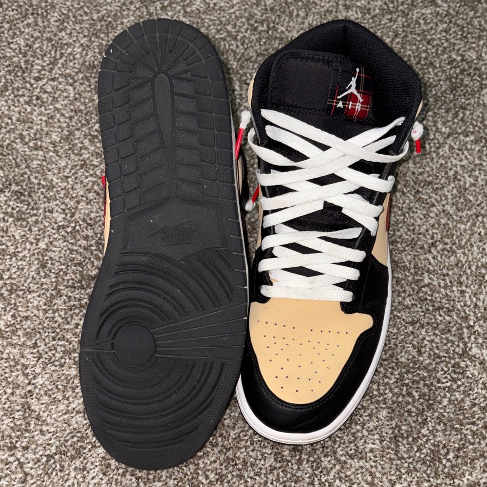 Nike Black and Tan Sneakers with Red Accents - Picture 2 of 4
